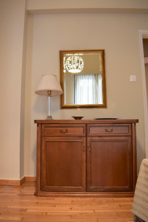 אתונה Chic Central Apartment In Evangelismos Metro Station מראה חיצוני תמונה