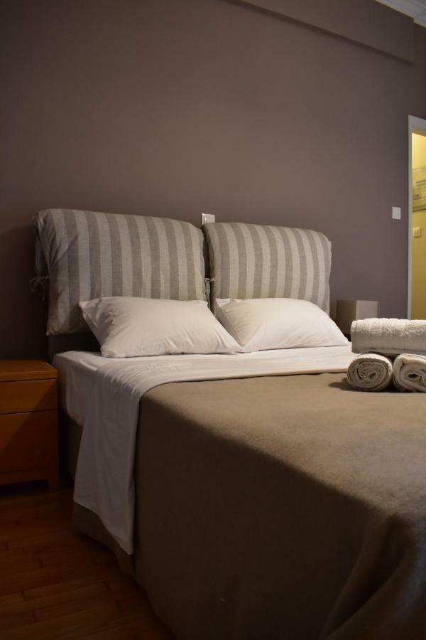 אתונה Chic Central Apartment In Evangelismos Metro Station מראה חיצוני תמונה